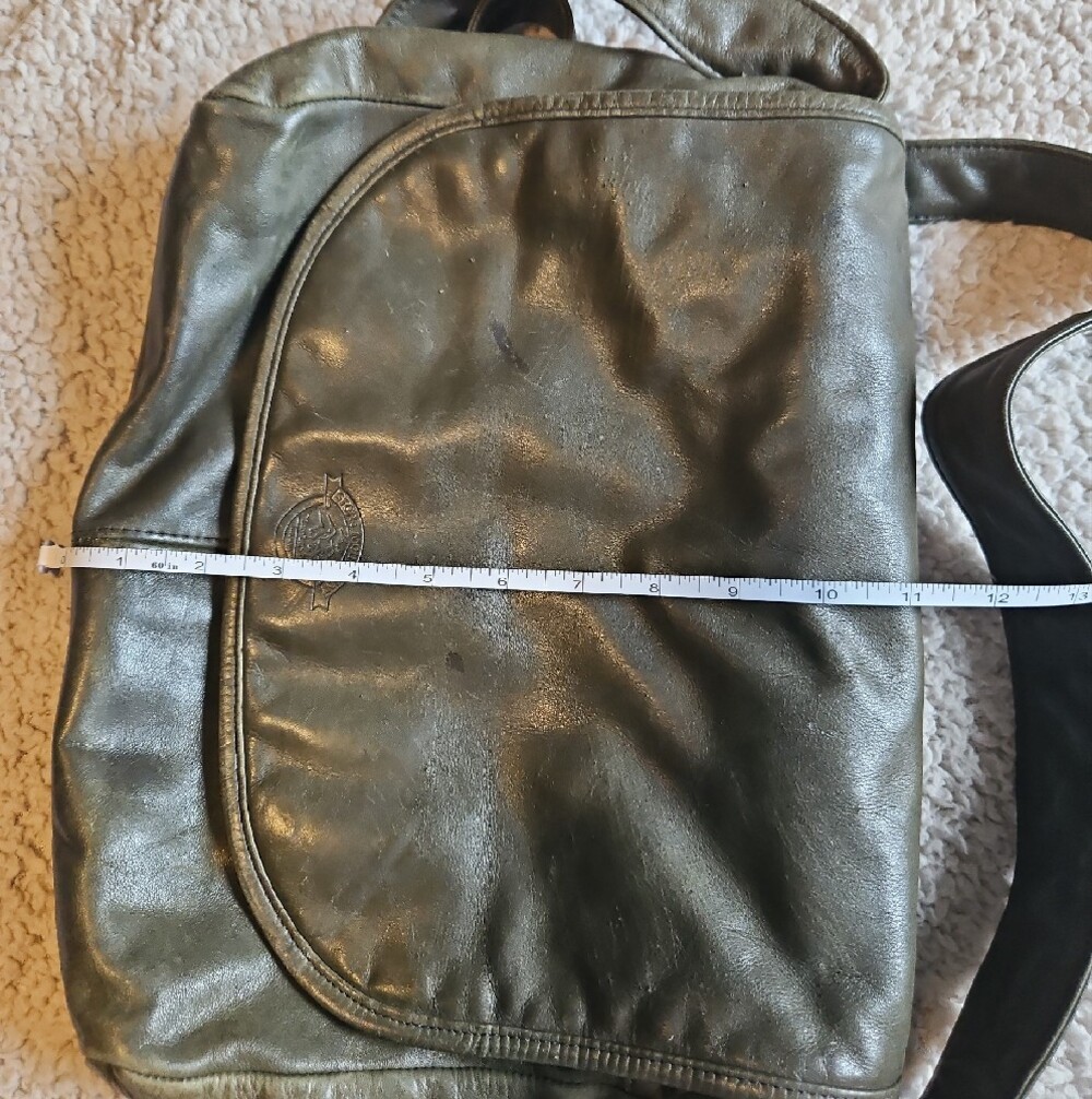 Stone Mountain Leather Messenger Bag - Dark Green - Picture 7 of 7